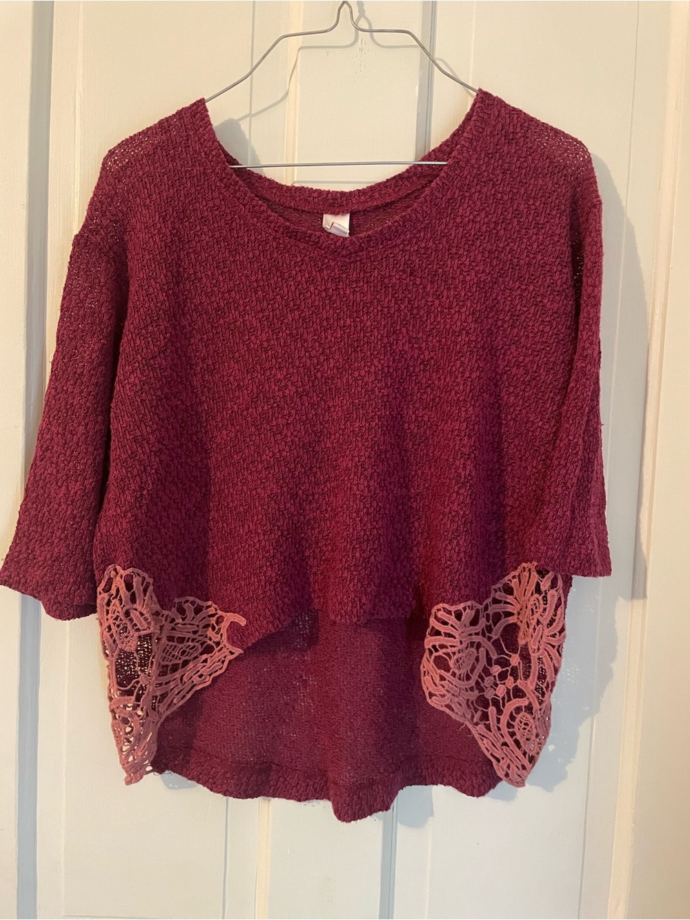 BONGO Plum Scoop-Neck Crochet-Hem Lightweight Top Size S